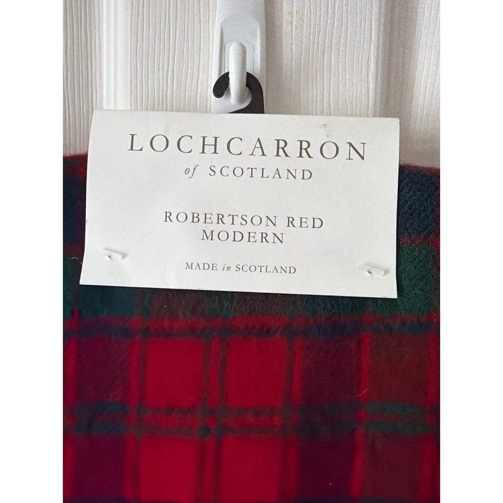 Lochcarron Scarf Unisex OS Robertson Red Modern Tartan Lambswool Plaid Scotland